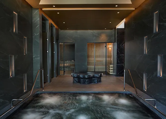 Grande Centre Point Lumphini 5*