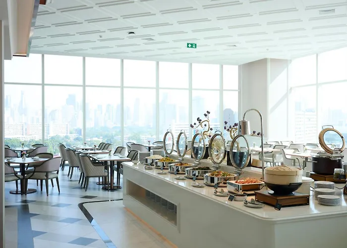 Grande Centre Point Lumphini Hotel 5*